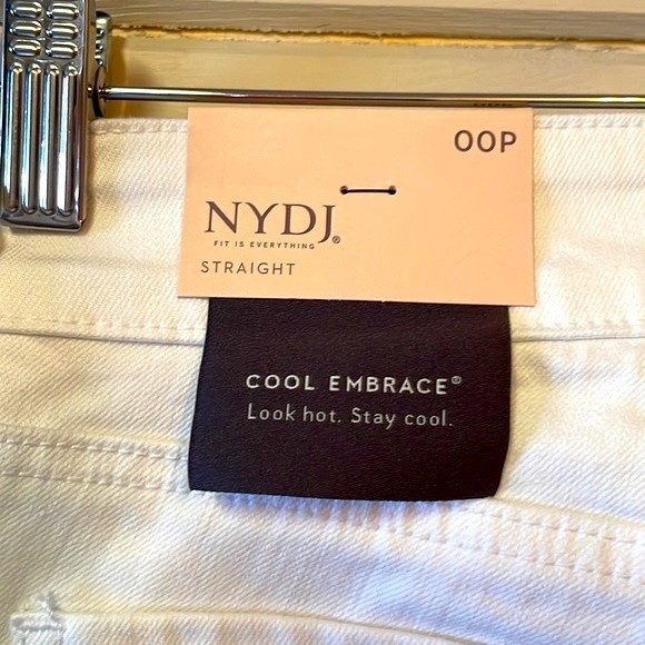 NYDJ Cropped Marilyn Straight Jeans Size 00P. - Picture 10 of 11